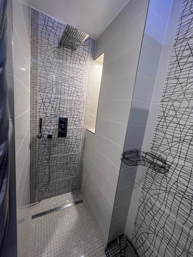 Omarais Guest House Paris Luaran gambar